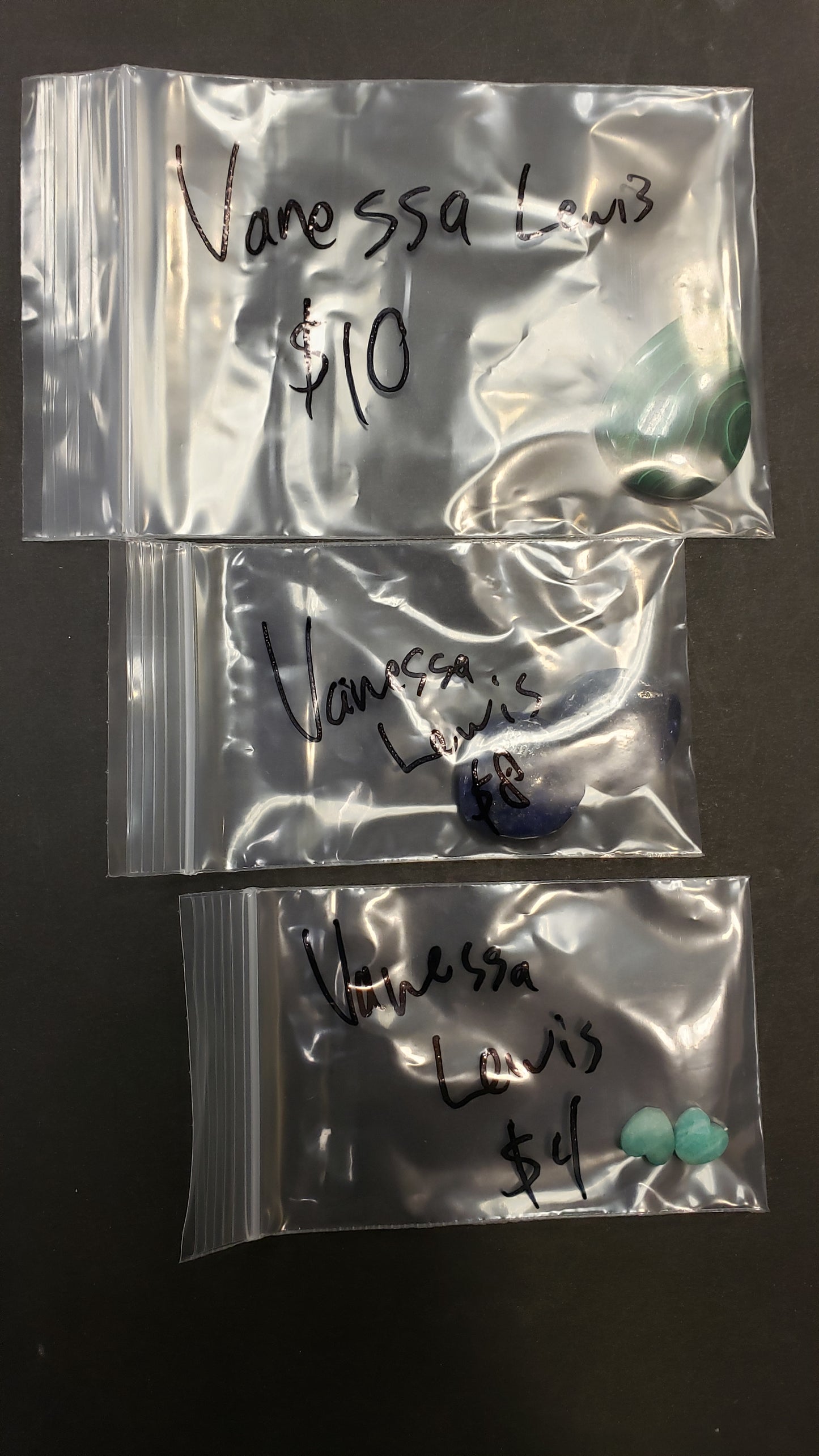 Vanessa Lewis 5/10 $22