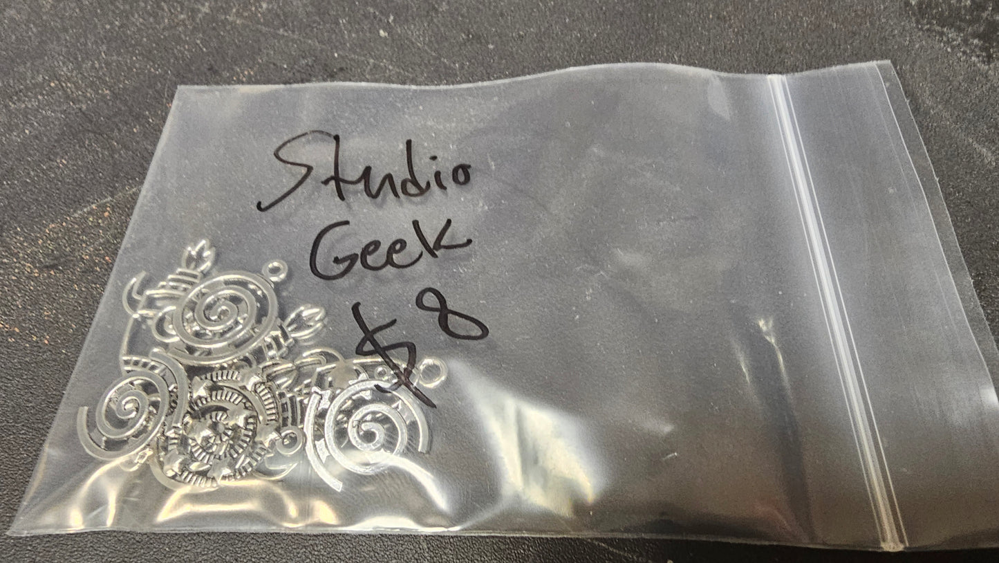 Studio Geek 5/4 $8