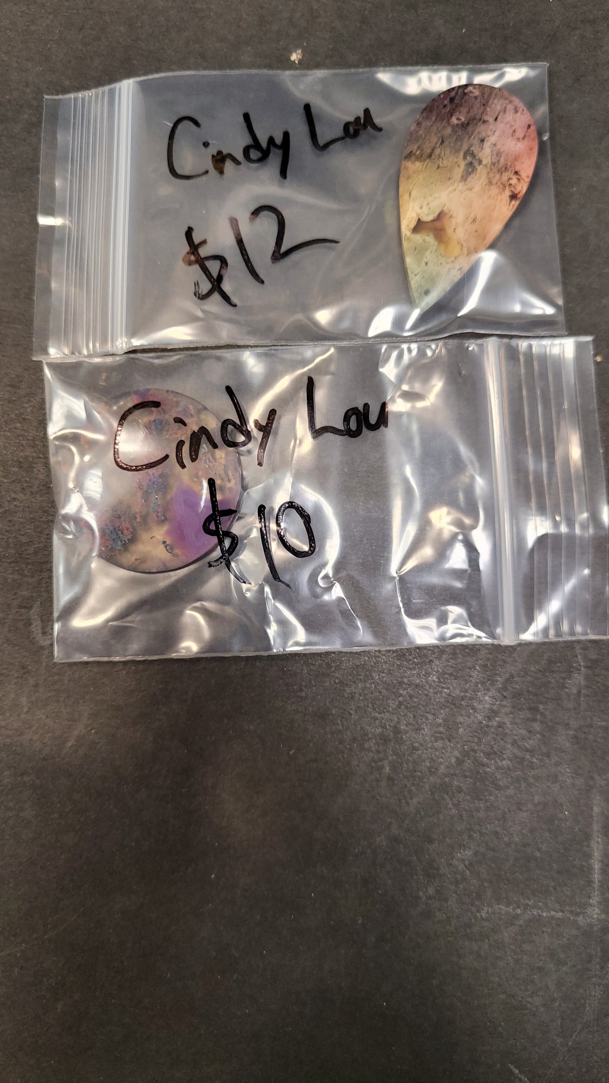 Cindy Lou 10/27 $22