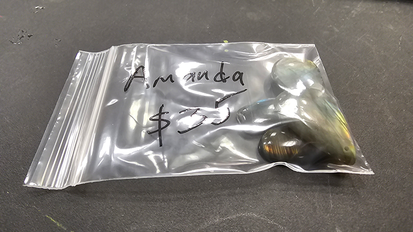 Amanda 7/10 $206/40/43/35/10 $334
