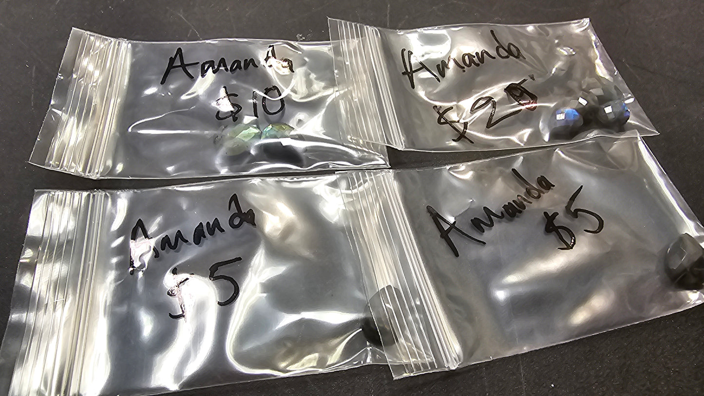 Amanda 7/10 $206/40/43/35/10 $334