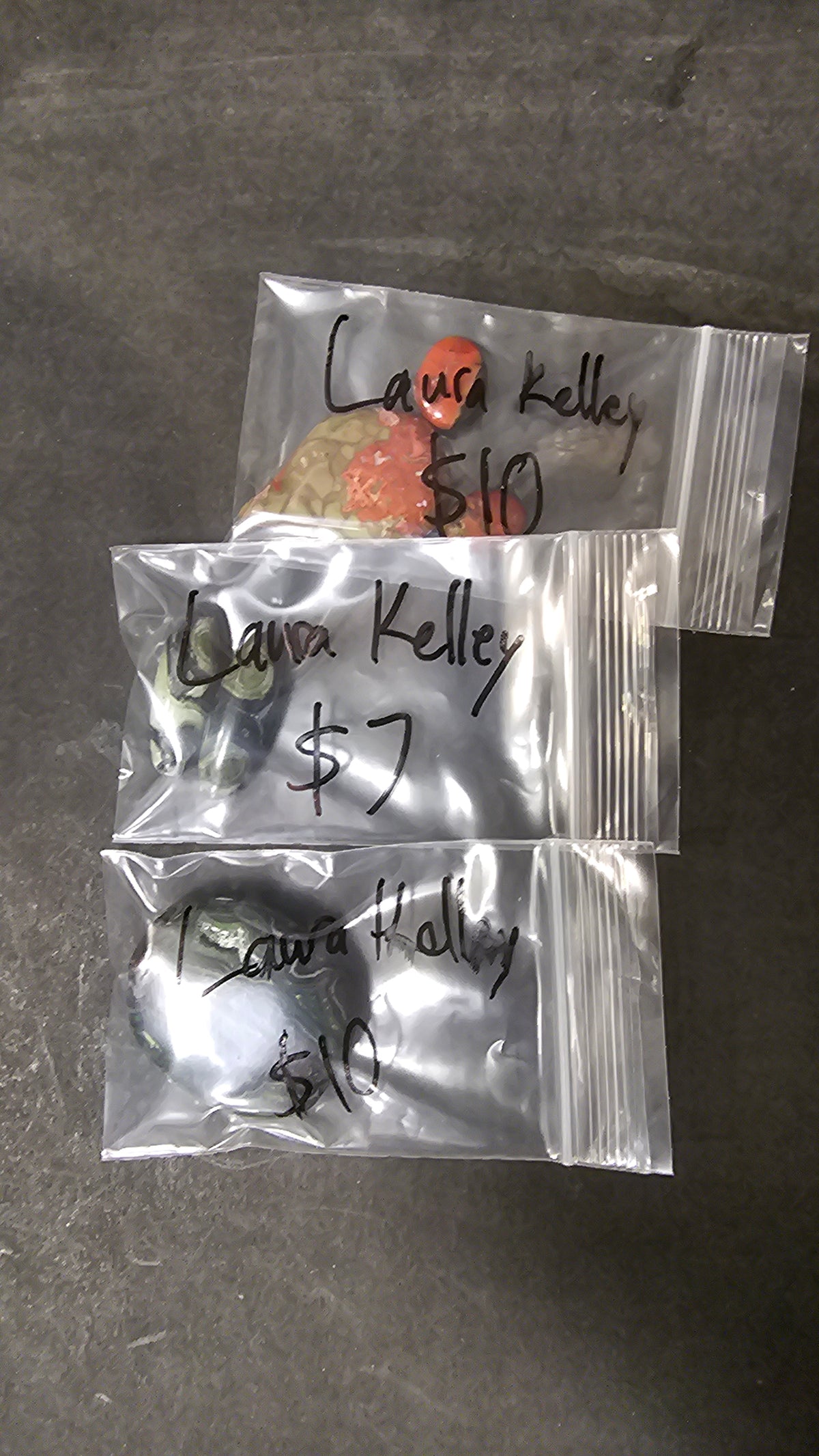 Laura Kelly 10/12 $27