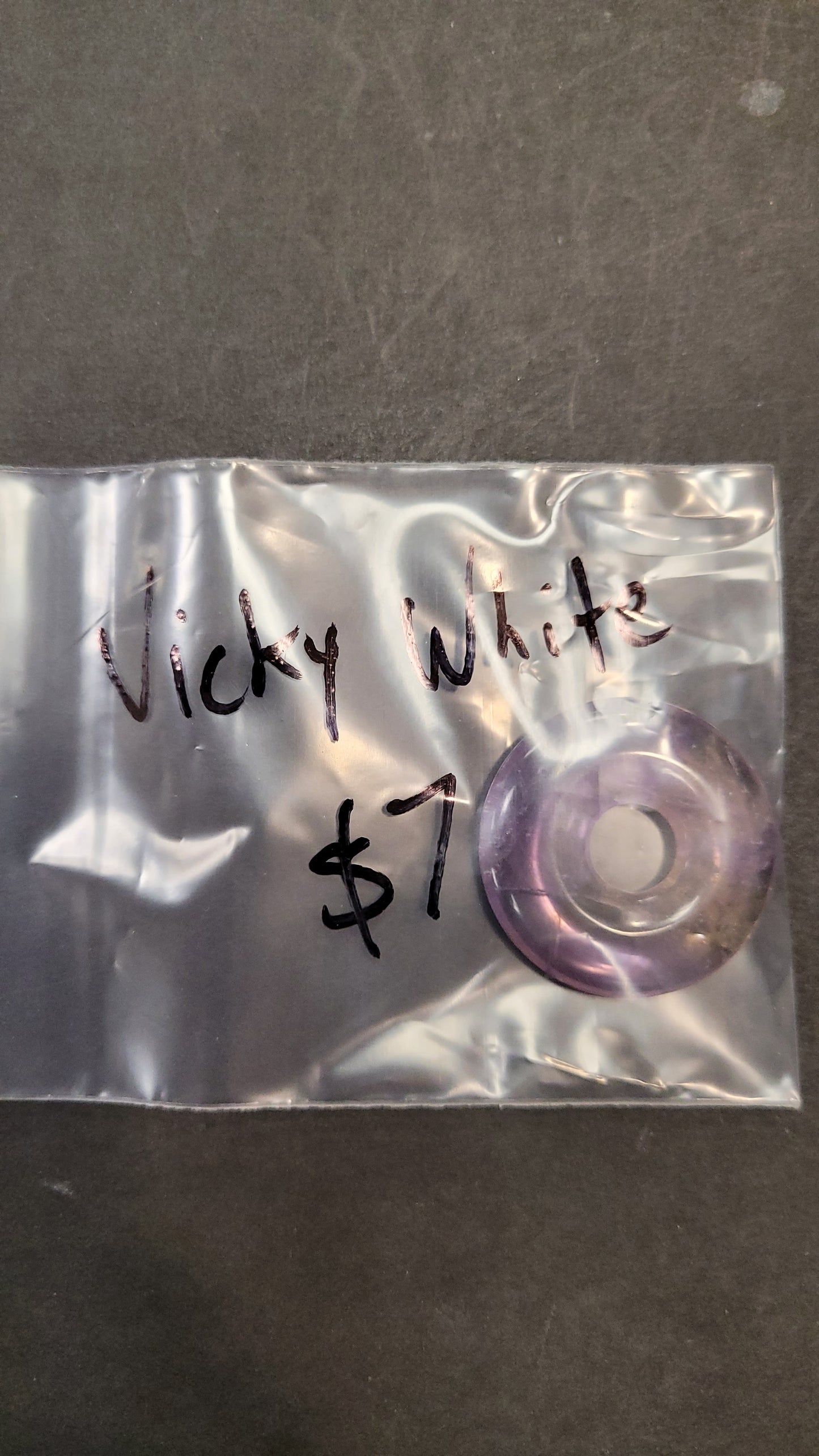 Vicky White 6/19 $7