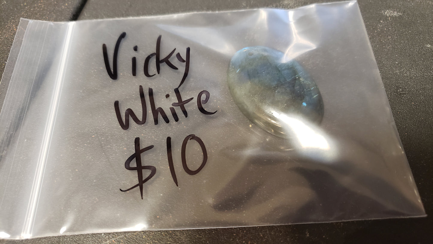 Vicky W 4/23 $10